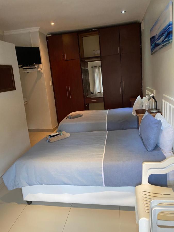 Acquila Guest House Дурбан Экстерьер фото